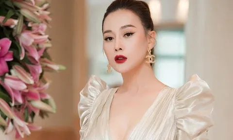 Lý do Phương Oanh gỡ bài viết liên quan vụ ‘phải đi rửa bát thuê nuôi cả gia đình’